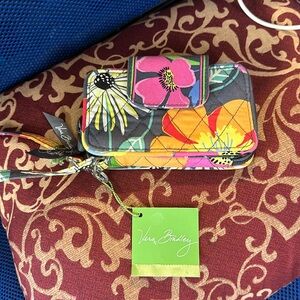 NWT VERA BRADLEY Pink, Orange, Gray, Jazzy Blooms Floral Wallet Wristlet